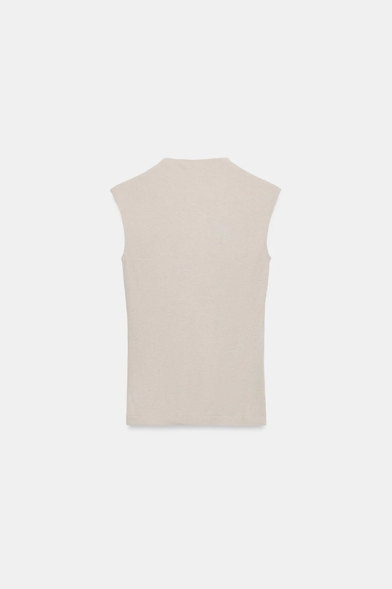 RIBBED V-NECK T-SHIRT