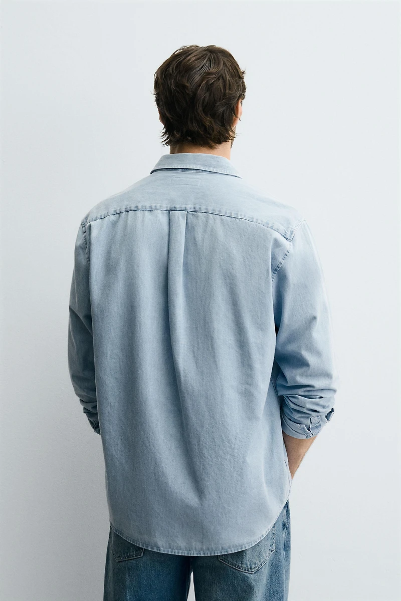 CHEMISE EN DENIM DÉLAVÉE