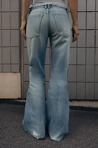 TRF LOW RISE FLARE JEANS