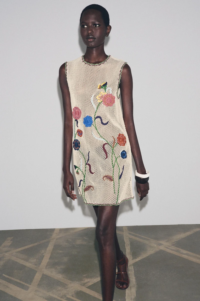 CROCHET DRESS WITH FLORAL EMBROIDERY ZW COLLECTION
