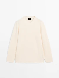 100% cashmere oversize V-neck sweater