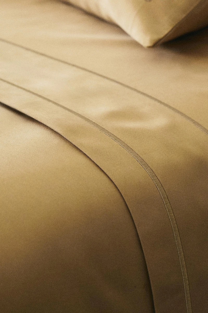 DRAP DE DESSUS SATIN DOUBLE FESTON