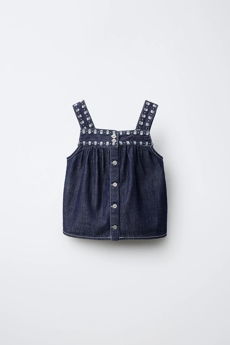 FLORAL EMBROIDERED FLOWY DENIM TOP