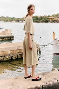 BELTED KNIT TOP