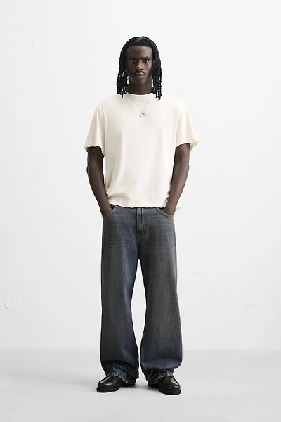 IRREGULAR TEXTURED T-SHIRT