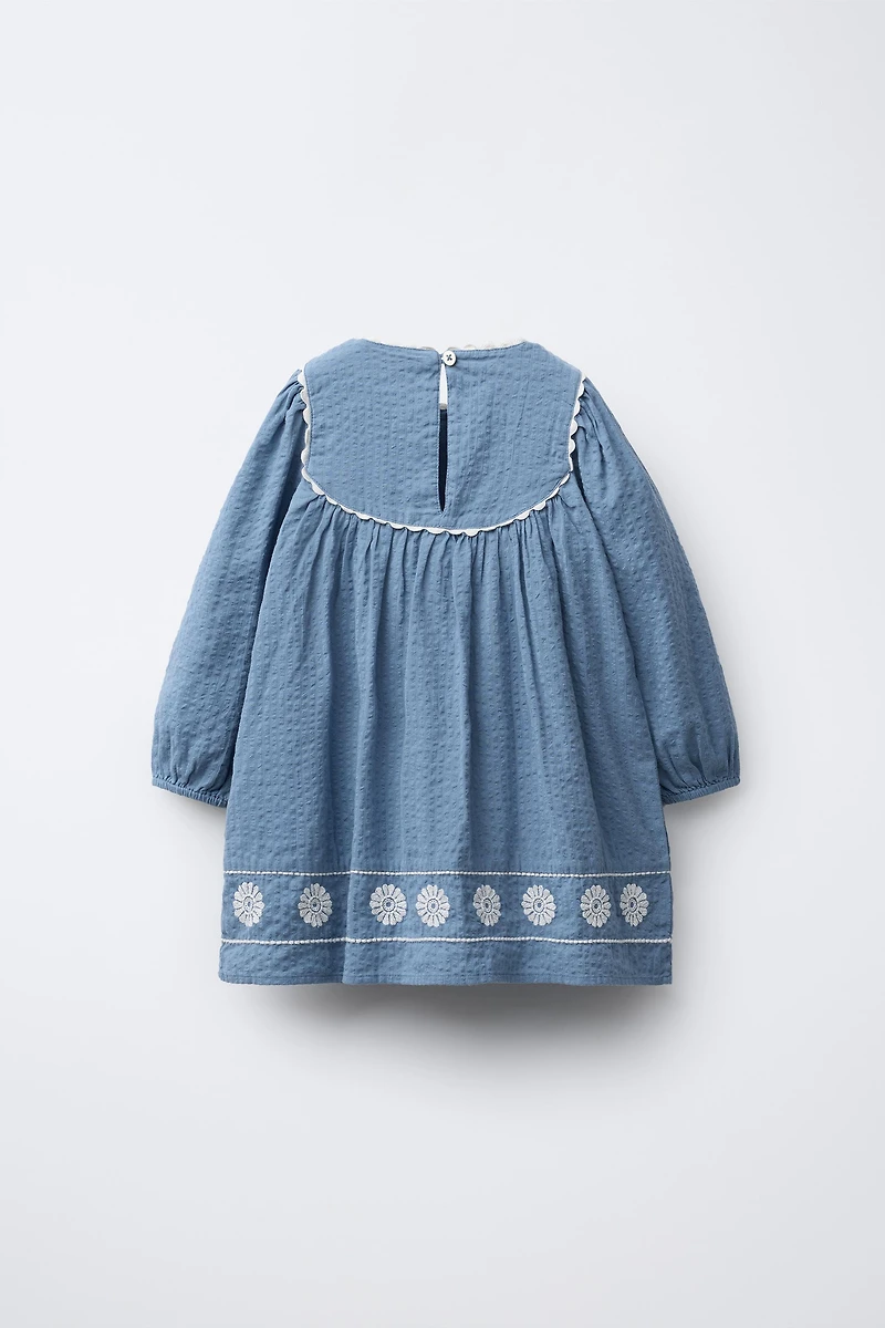 EMBROIDERED FLORAL DRESS