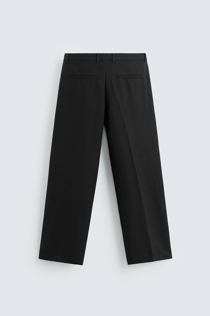 PLEATED RELAXED FIT PANTS