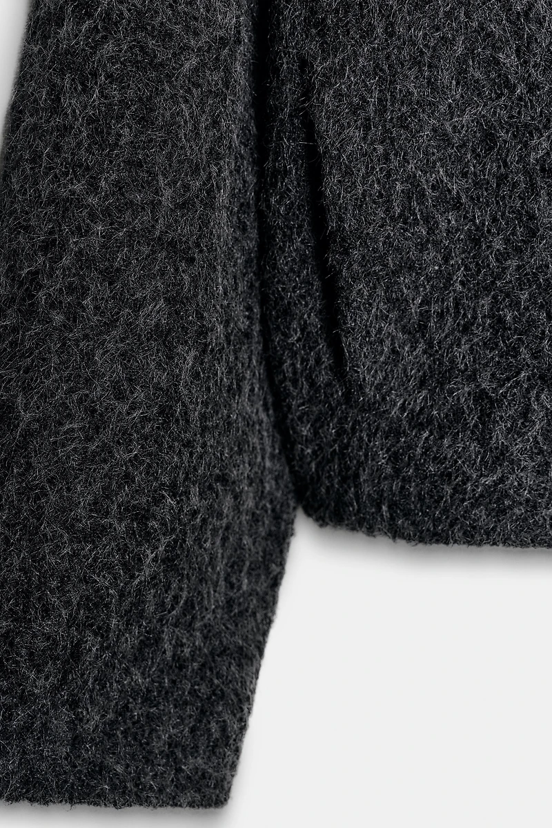 SHORT COAT WITH BOUCLÉ SCARF