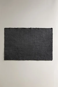 LINEN PLACEMAT WITH FRAYED EDGE