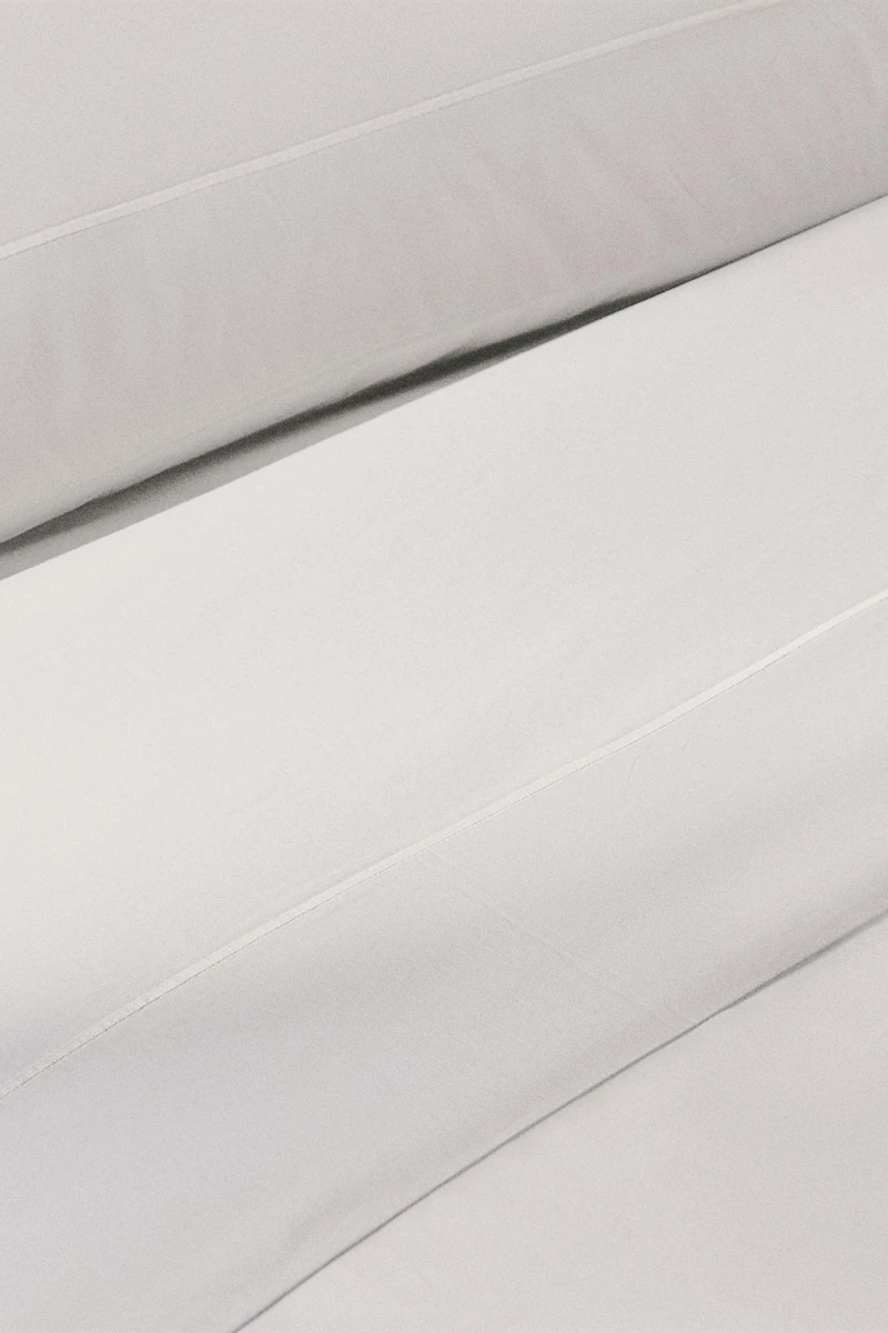 SCALLOPED EDGE 800-THREAD-COUNT COTTON PERCALE FLAT SHEET