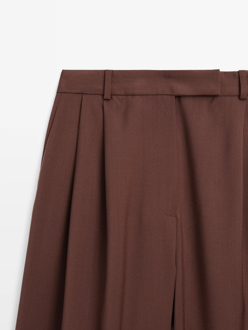 Wide-leg trousers with double dart