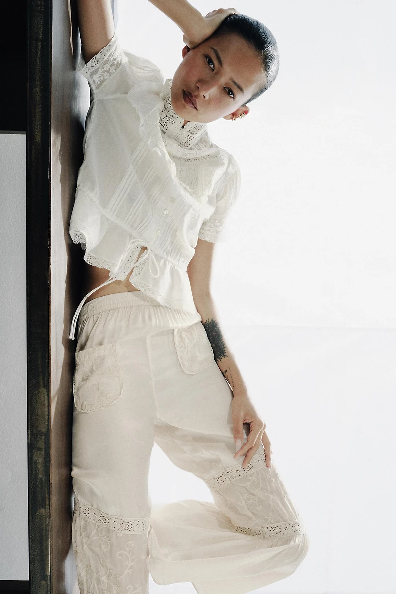 COMBINATION LACE FLORAL EMBROIDERED PANTS