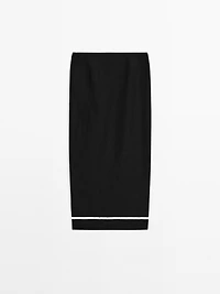 Jupe midi avec broderie contrastante