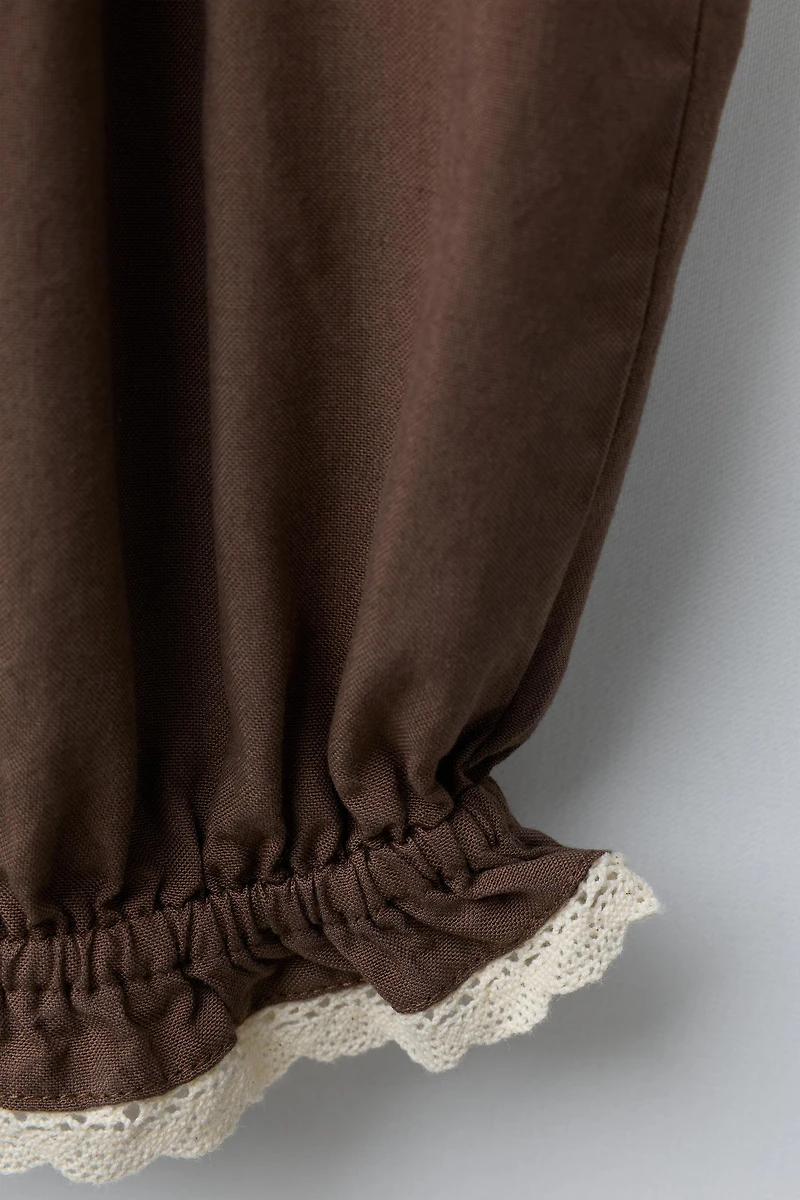BLOOMERS WITH LACE TRIM