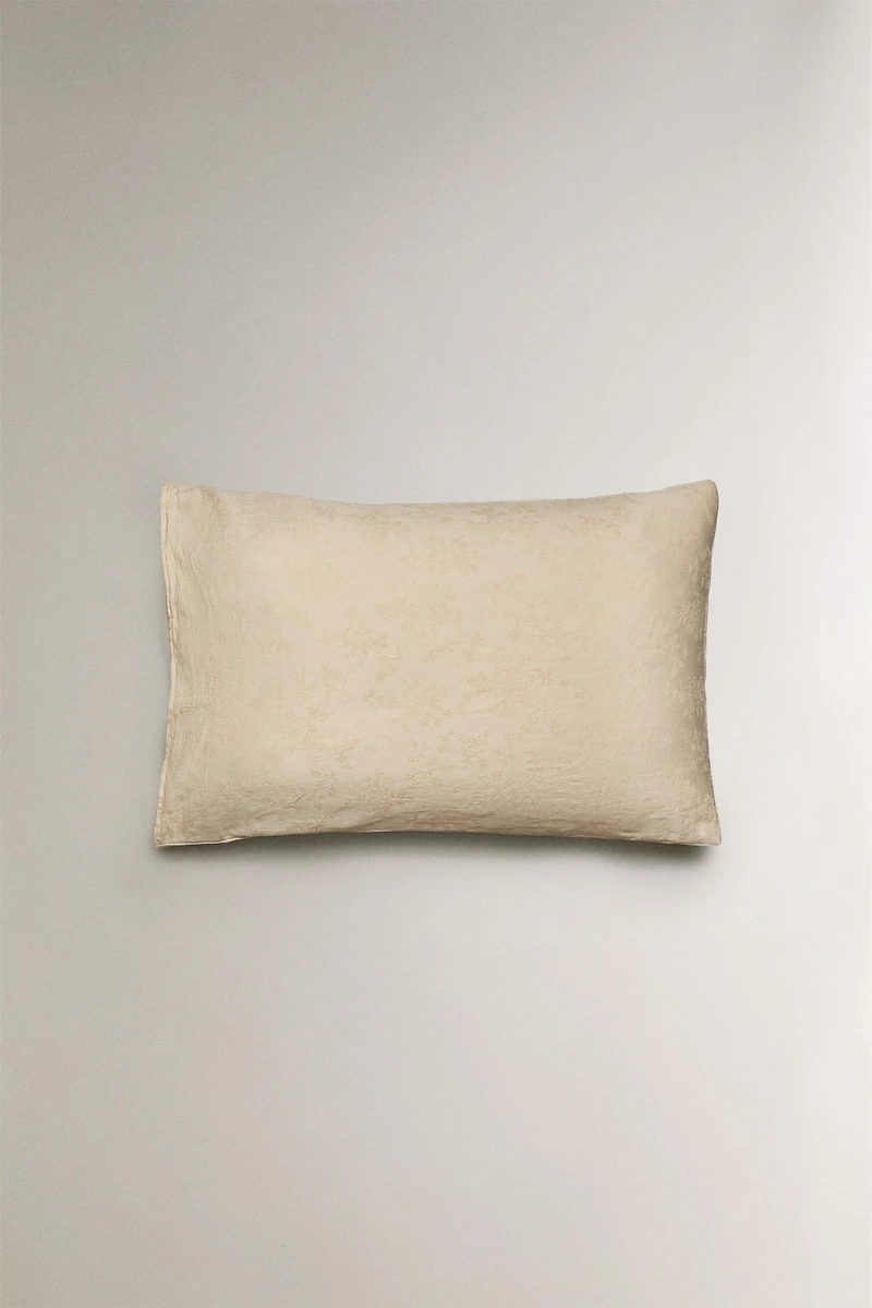 COTTON AND LINEN PILLOWCASE