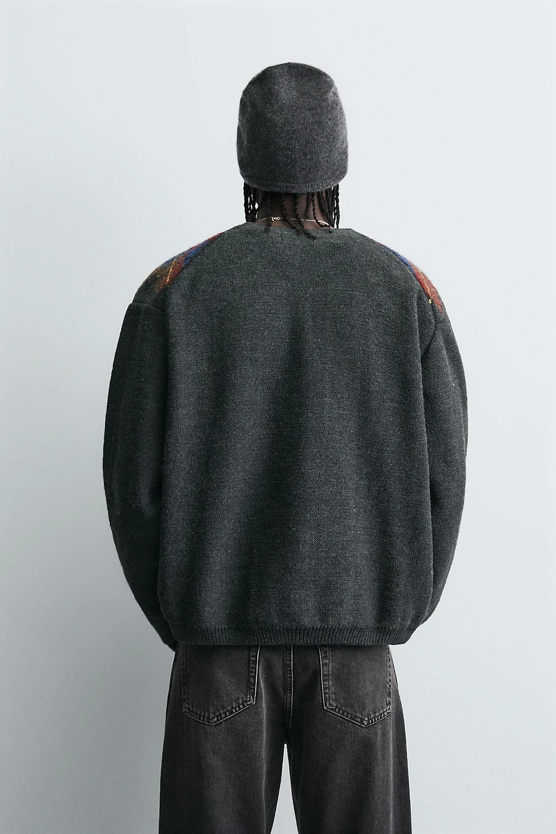 DIAMOND JACQUARD CARDIGAN