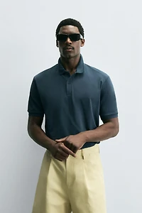 POLO STRUCTURÉ EN PIQUÉ