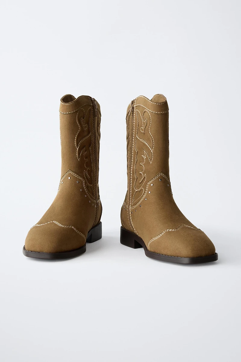COWBOY BOOTS