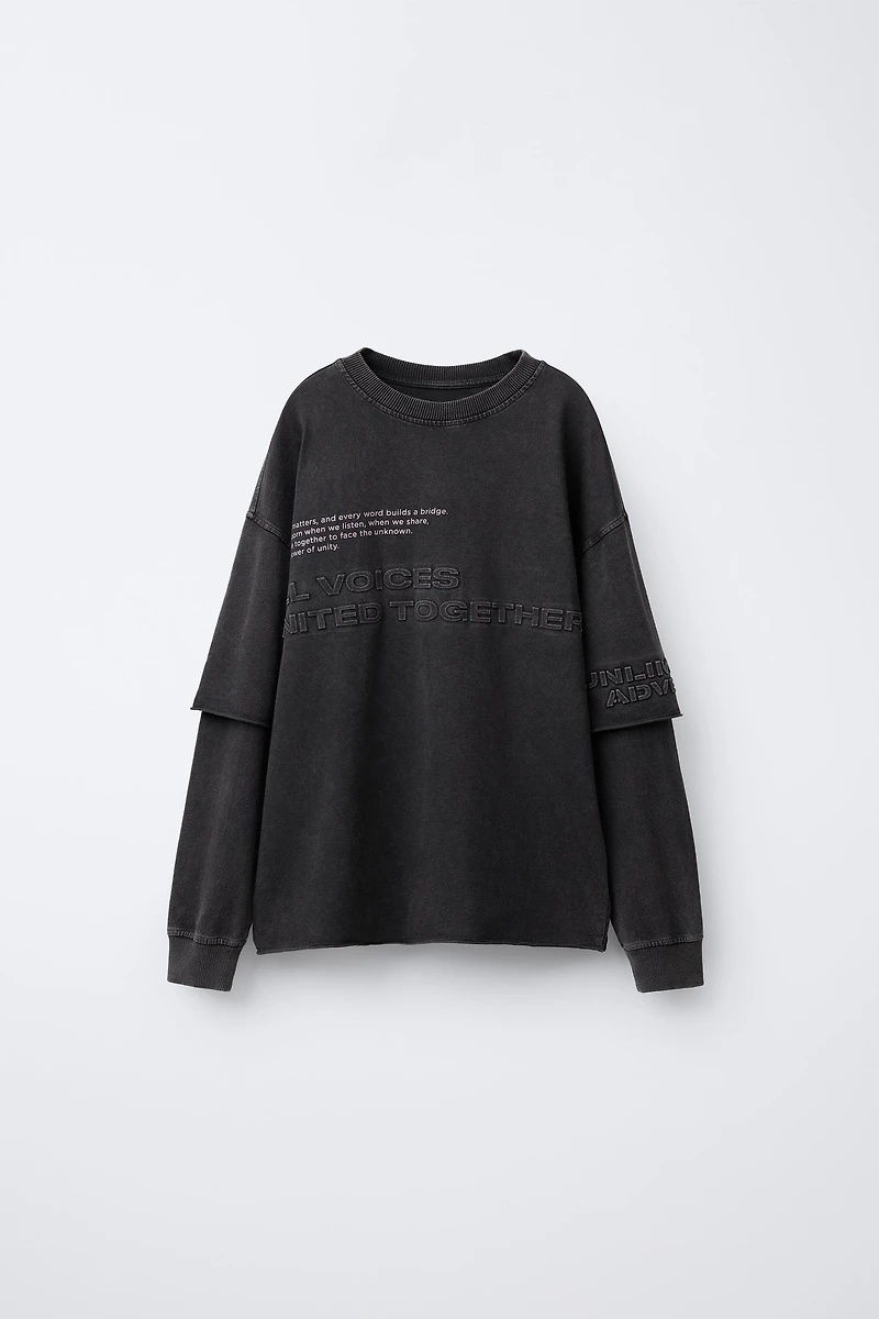WASHED EFFECT DOUBLE SLEEVE RAISED TEXT T-SHIRT