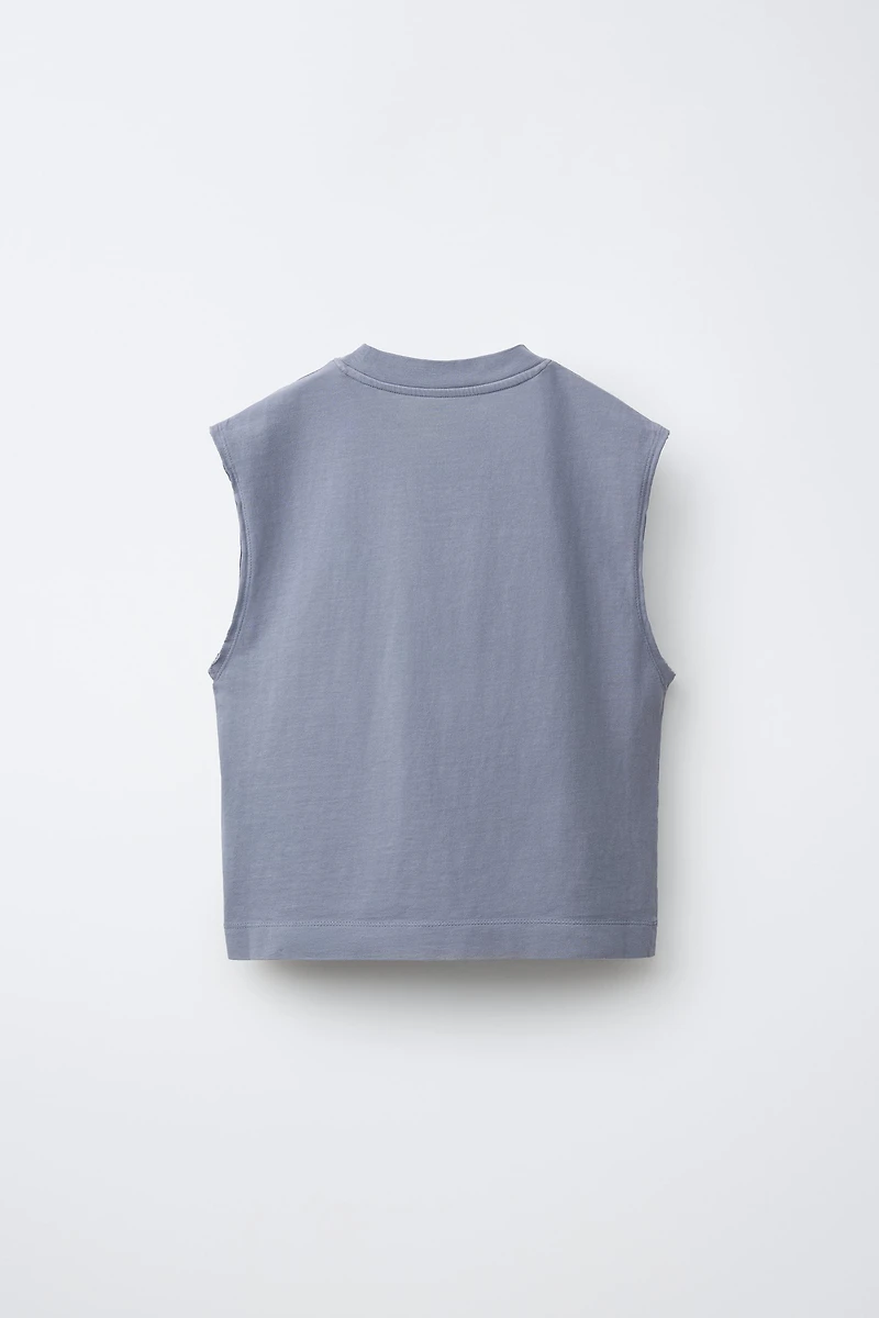 SLEEVELESS TOP