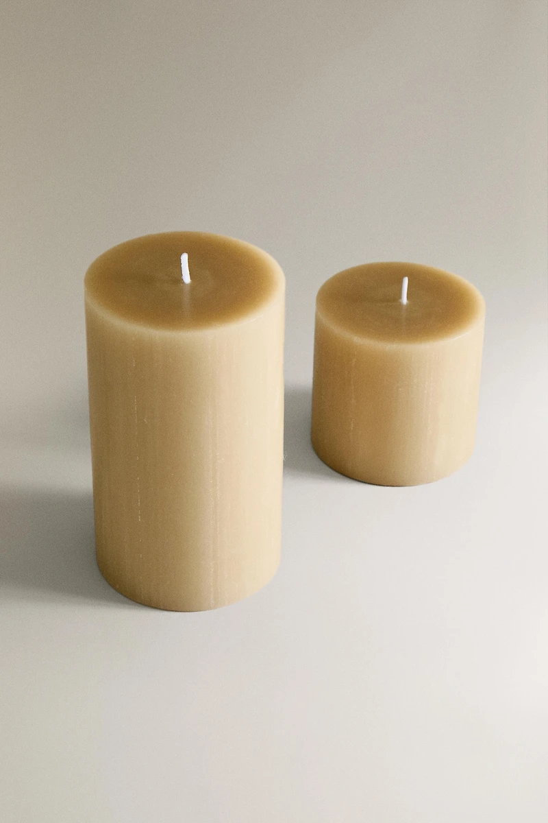 DECORATIVE CYLINDRICAL CANDLE