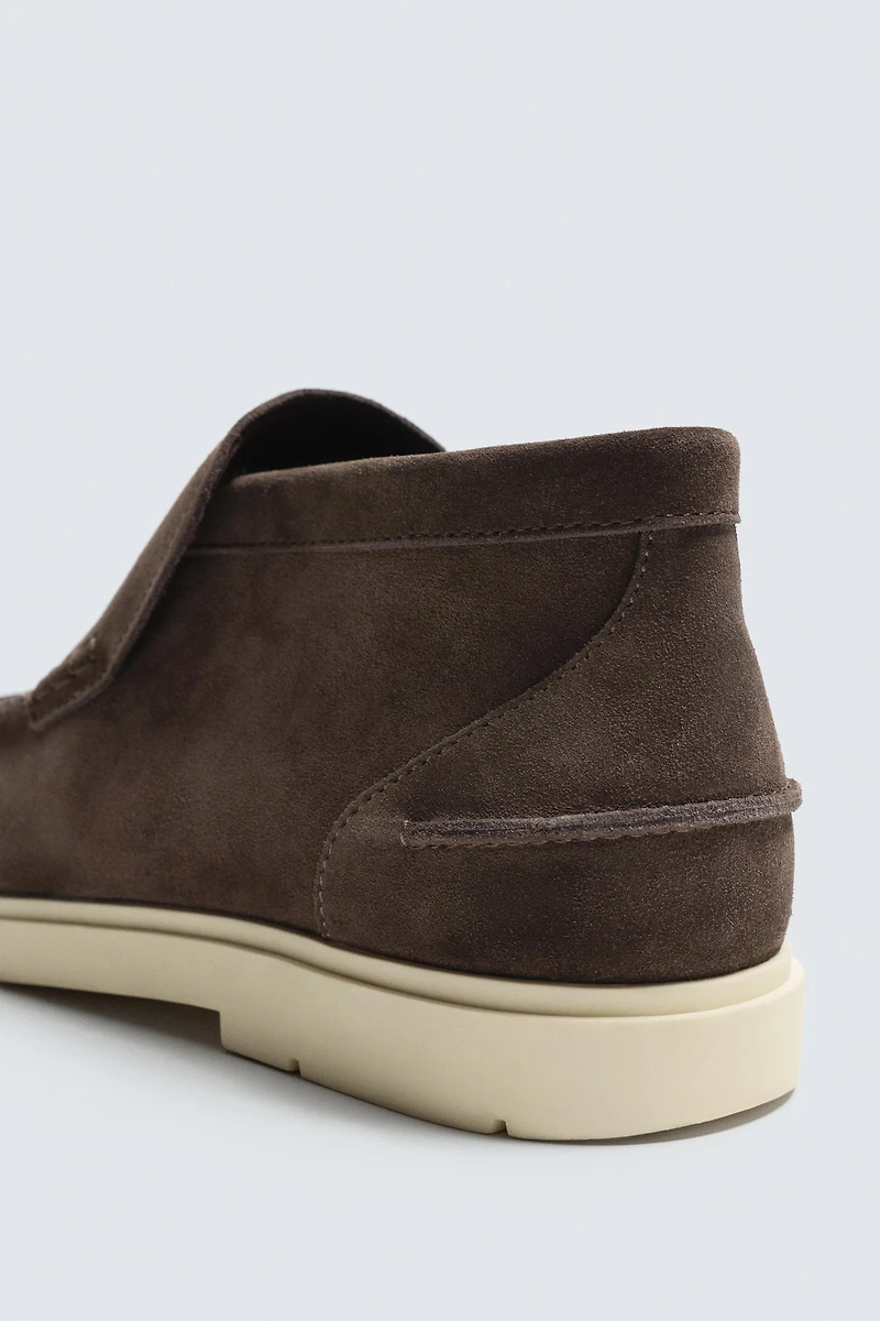 CASUAL LEATHER BOOTS