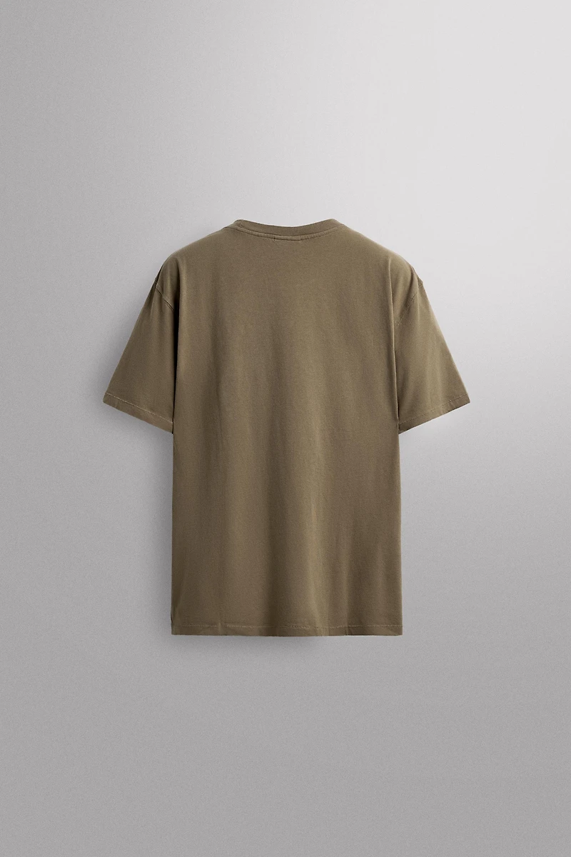 T-SHIRT À IMPRIMÉ GRAPHIQUE