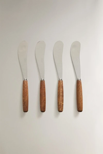 PACK OF WOODEN BUTTER KNIVES (PACK OF 4)