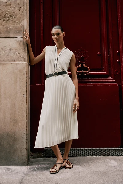 BELTED PLEATED MIDI SKIRT