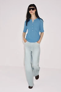 BUTTONED KNIT TOP
