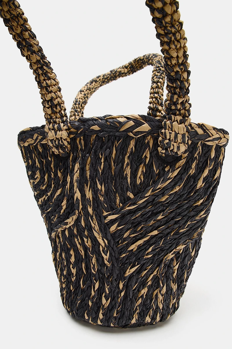 WOVEN BODY BASKET BAG