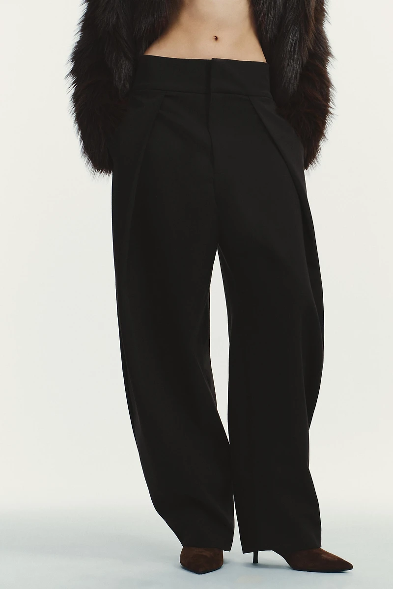 PLEATED BALLOON PANTS