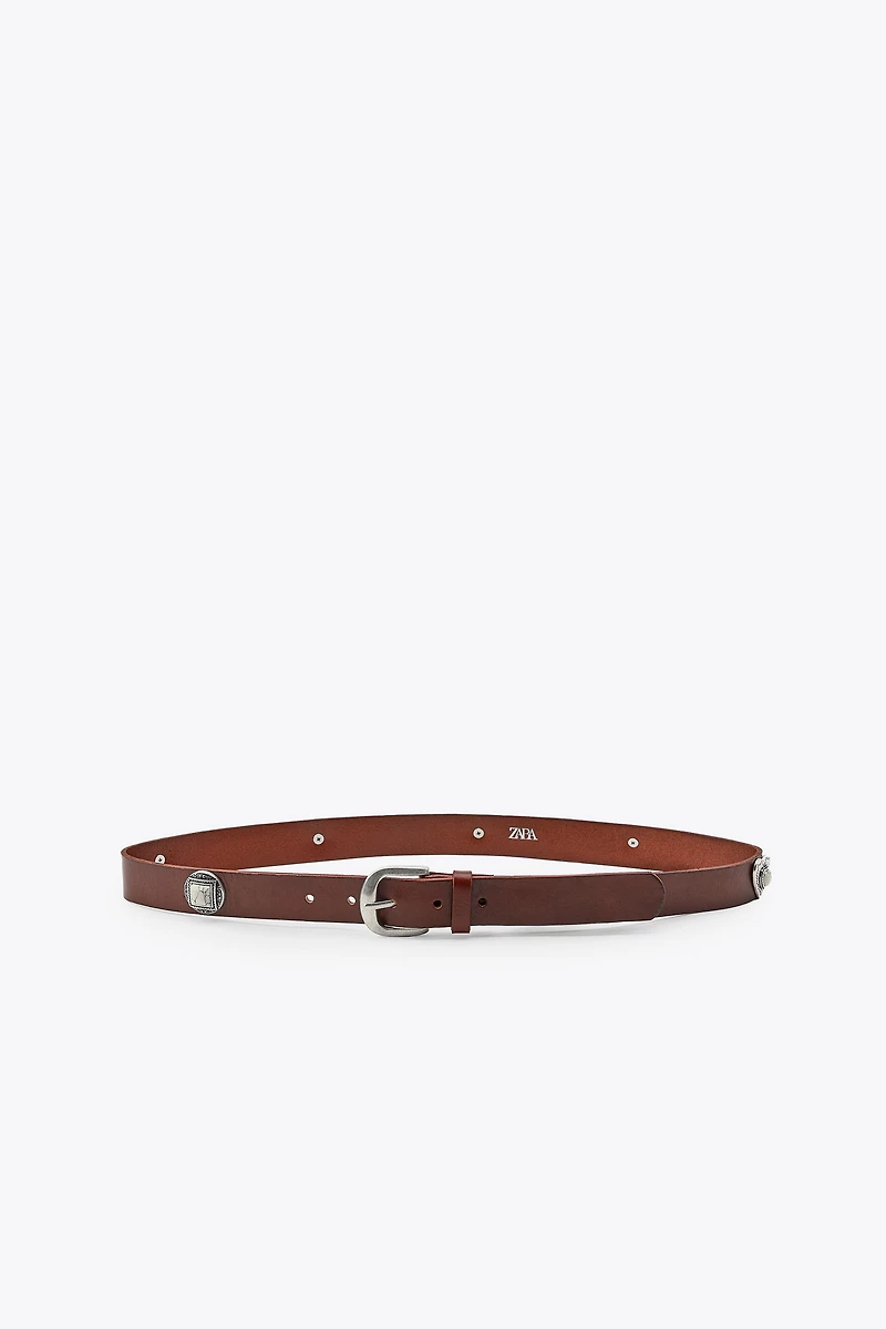 CEINTURE EN CUIR À CLOUS CŒURS