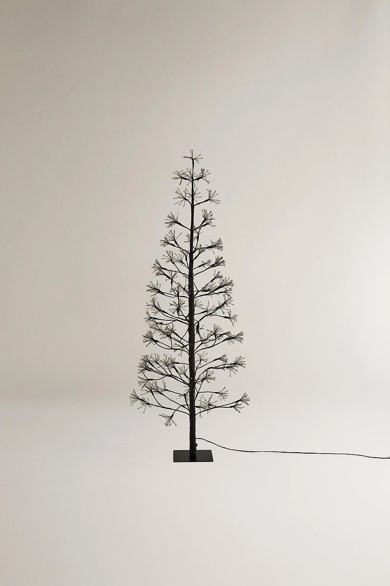 LED LIGHT CHRISTMAS TREE (59.1")