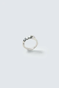 IRREGULAR METAL RING