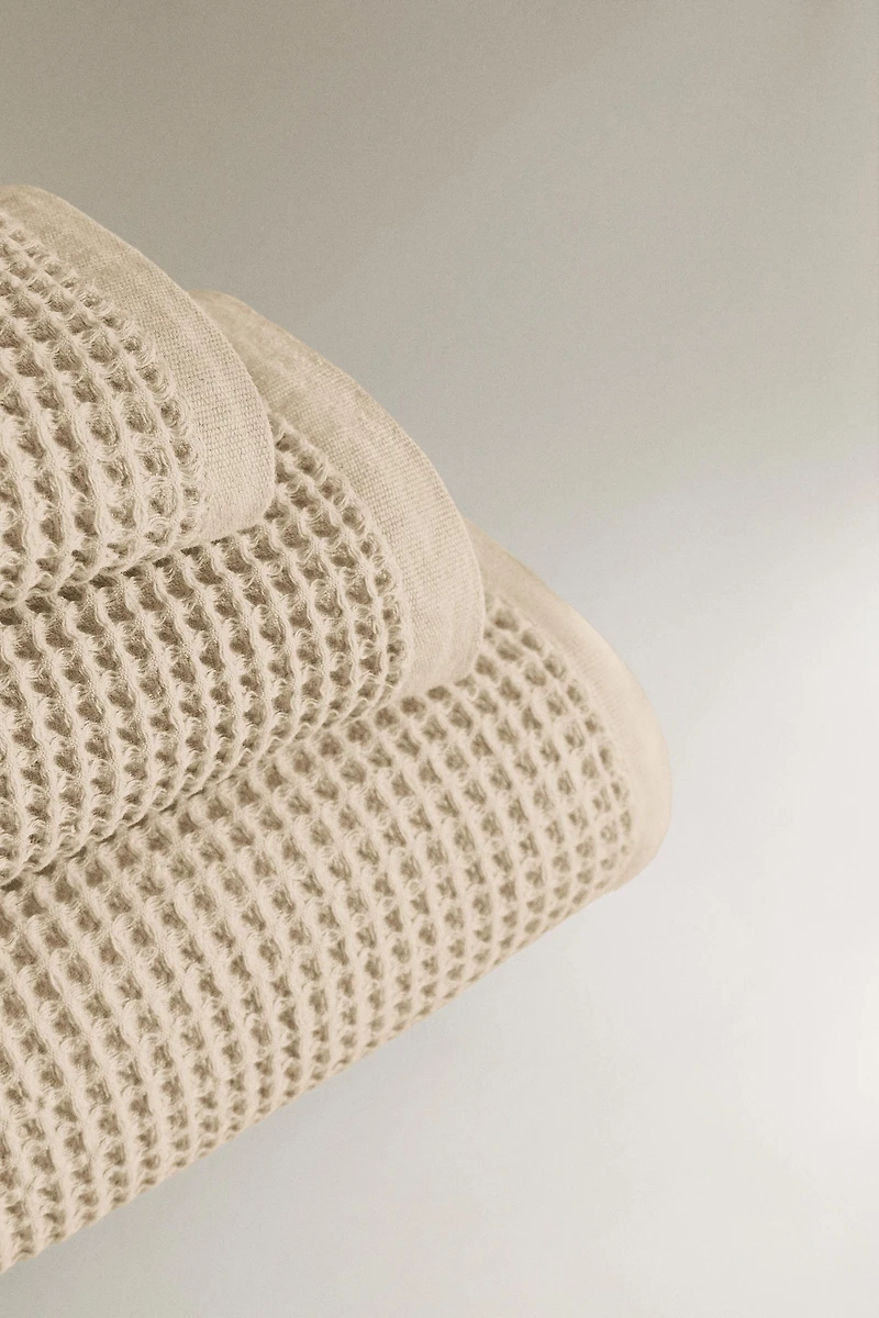SERVIETTE DE BAIN COTON WAFFLE