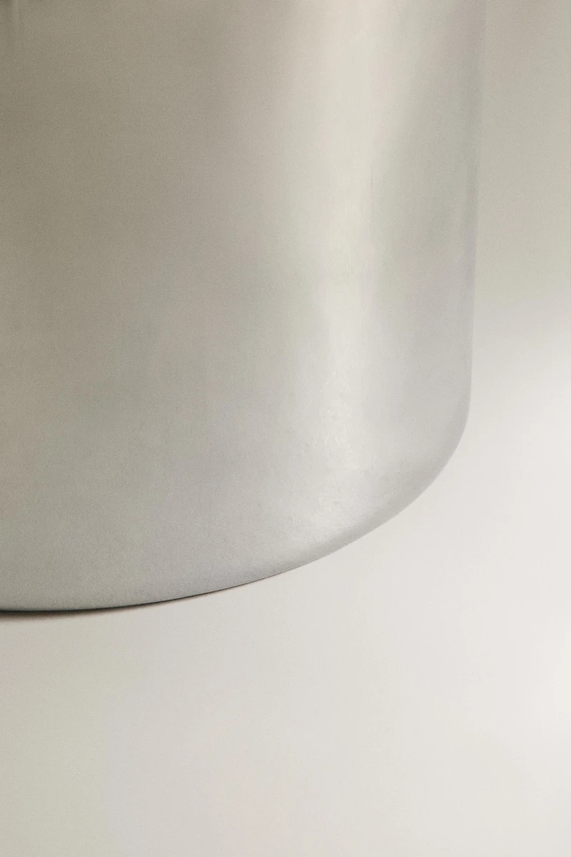 METAL BATHROOM BIN WITH LID