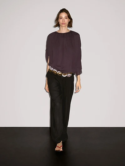 Short double-layer cape
