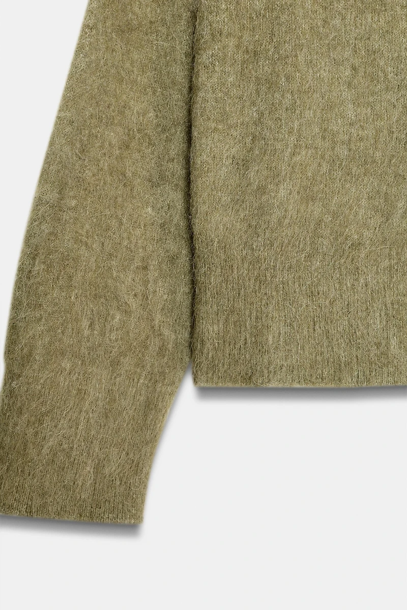 BRUSHED EFFECT KNIT SWEATER