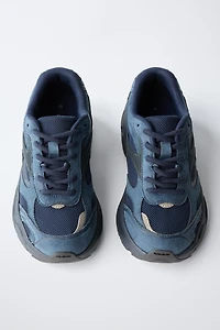 MULTI-PIECE ATHLETIC SNEAKERS