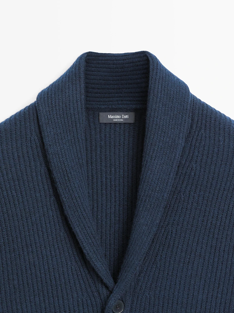 Cardigan avec col à revers en laine mélangée