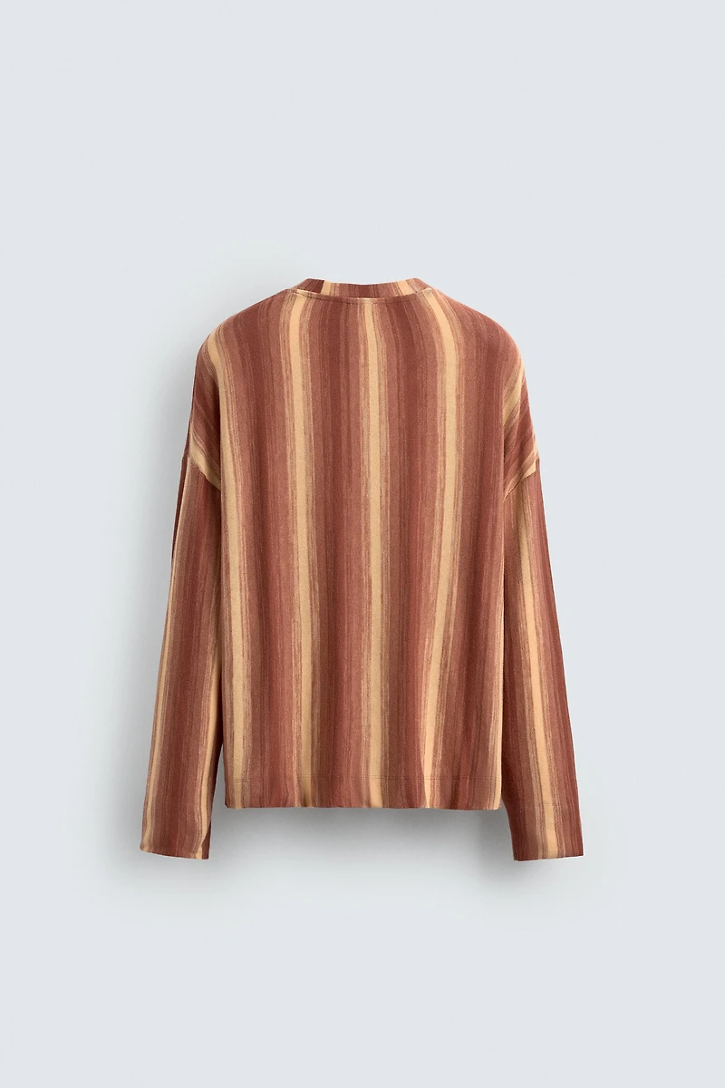 FLOWY STRIPED T-SHIRT