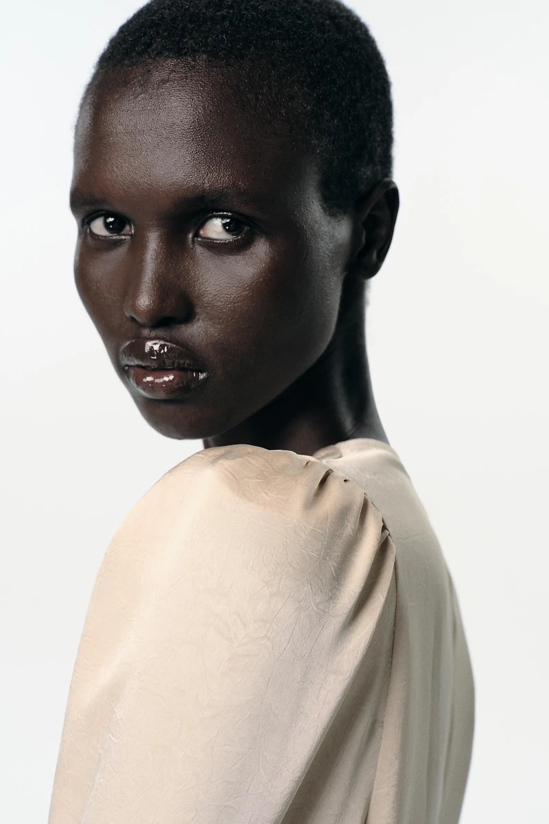 BLOUSE AJUSTÉE EFFET FROISSÉ