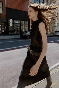 ROBE MIDI SATINÉE CEINTURE