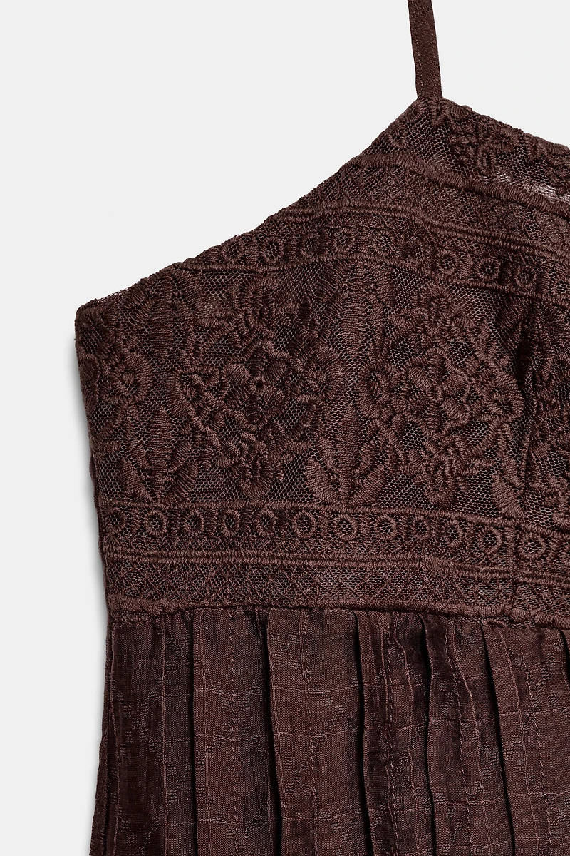 EMBROIDERED STRAP TOP