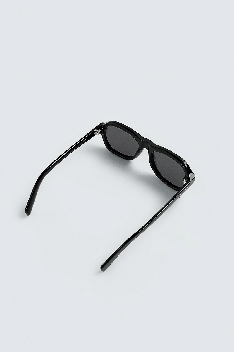 OVAL SUNGLASSES