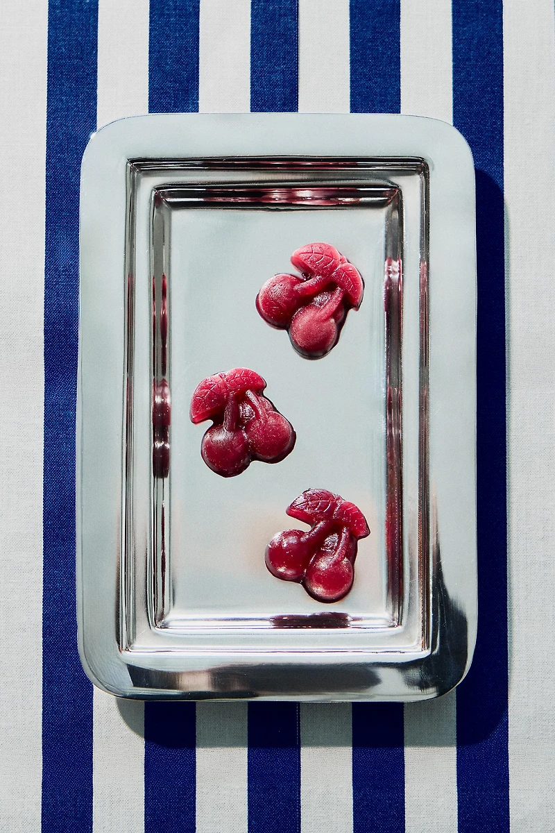 CHERRY SILICONE ICE CUBE TRAY (15 CUBES)