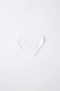 AGES 6-14 / THREE-PACK OF PLAIN UNDERWEAR