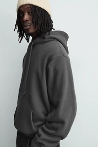 SWEAT À CAPUCHE STRUCTURÉ