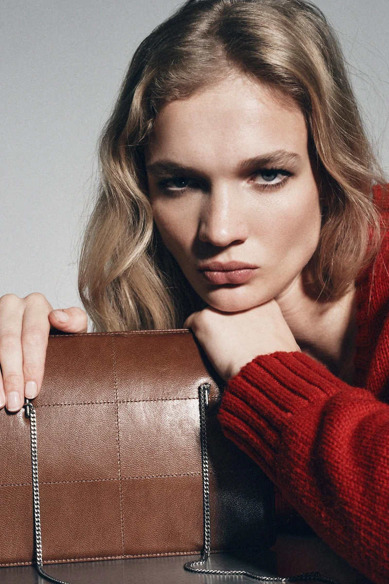LEATHER SHOULDER BAG